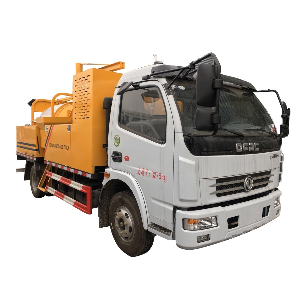 6-8 Cbm Camion della guarnizione del liquame bituminoso